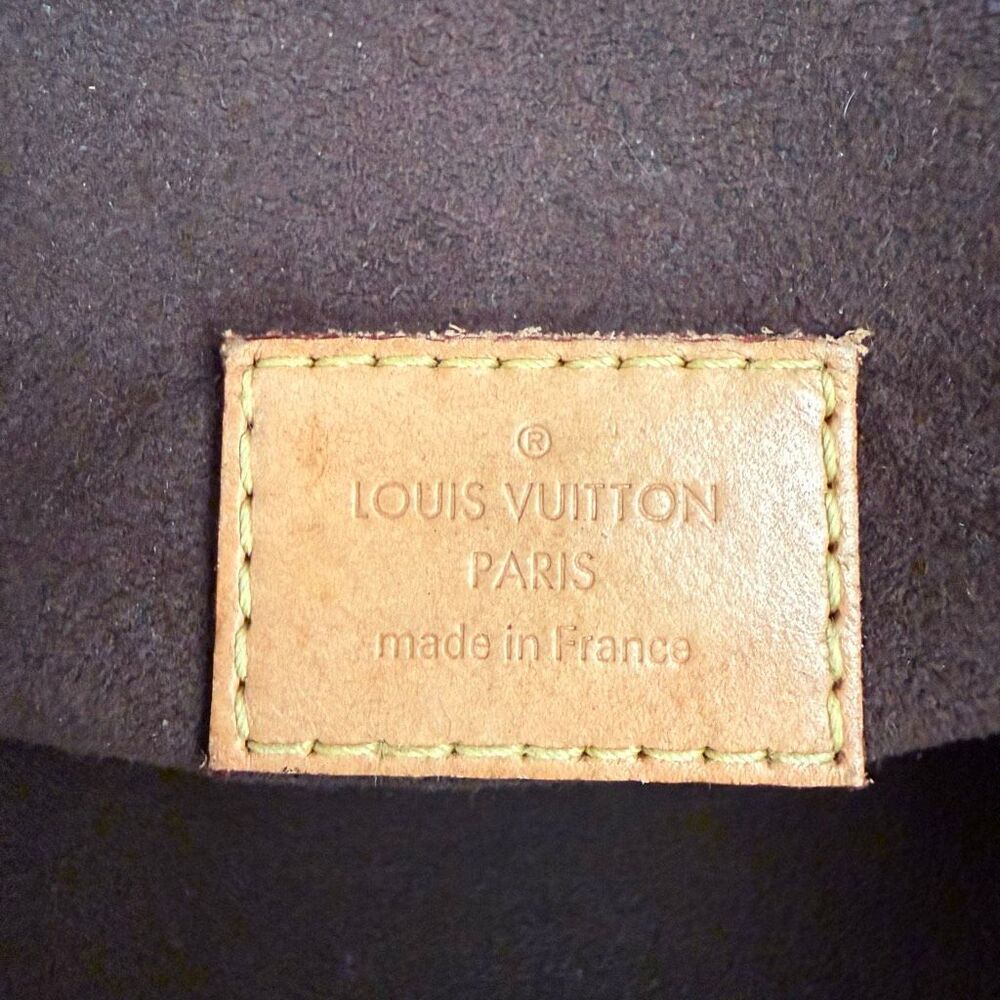 Authentic LOUIS VUITTON METIS Pochette Flap Monogram Leather Top Handle - Picture 8 of 16